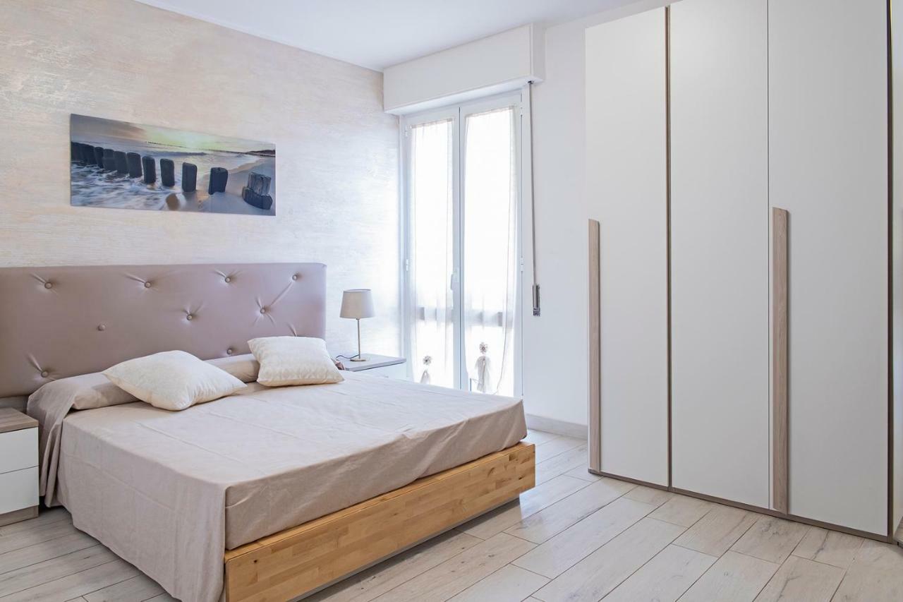 Appartamento Alex Vista Mare Lido di Camaiore Buitenkant foto